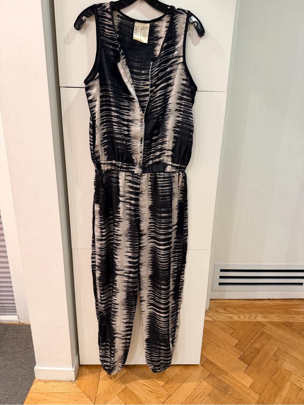 Haute Affaires Black White Abstract Print Zip Jumpsuit Size M